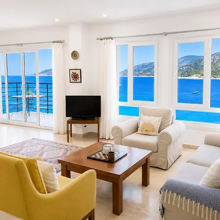 Mona With Sea Platform Apartment *
