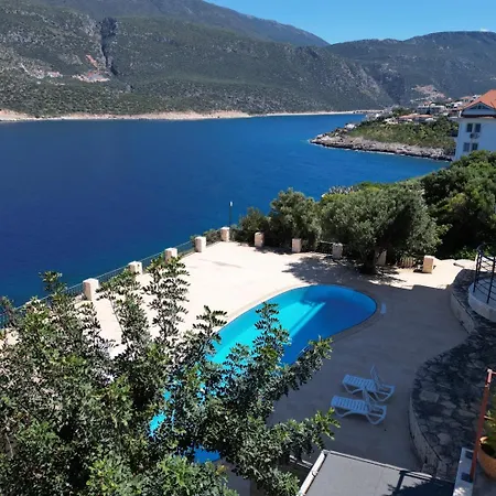 Apartment Mona With Sea Platform