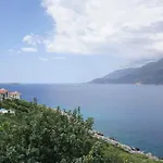 Mona With Sea Platform *