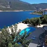 Apartamento Mona With Sea Platform