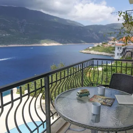 Apartamento Mona With Sea Platform